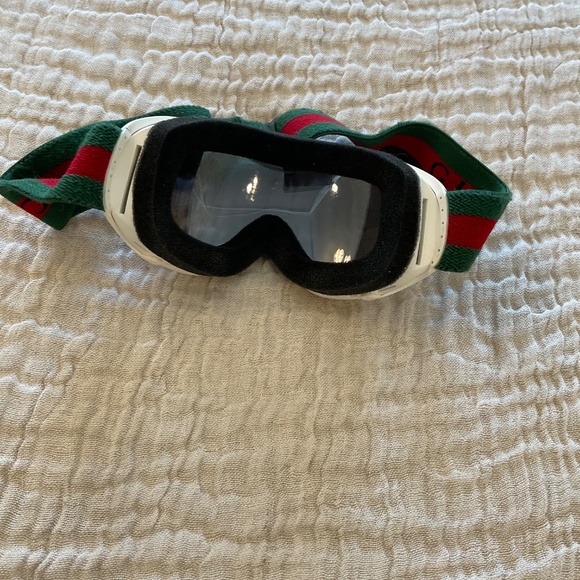 Gucci Ski/SnowBoarding Goggles - Picture 5 of 8